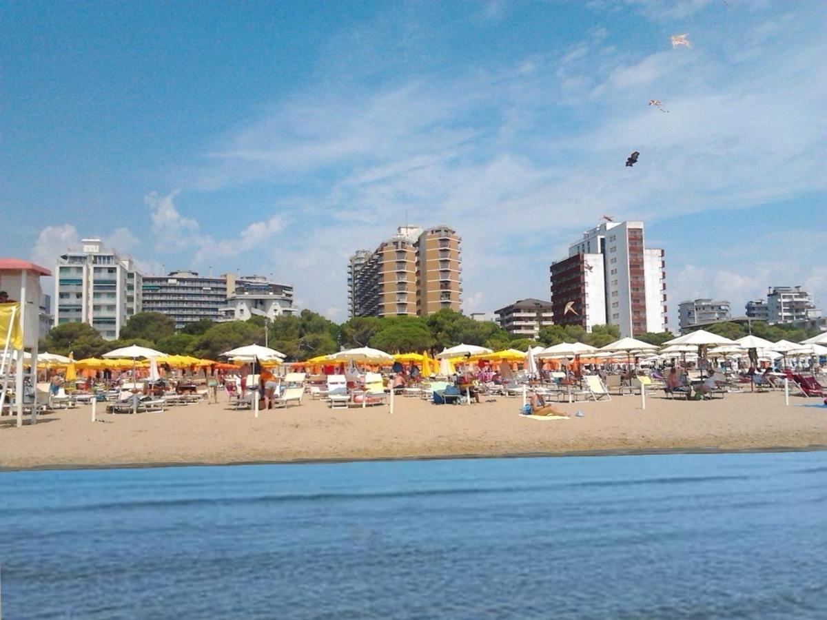Cristallo Residence Lignano Sabbiadoro Buitenkant foto